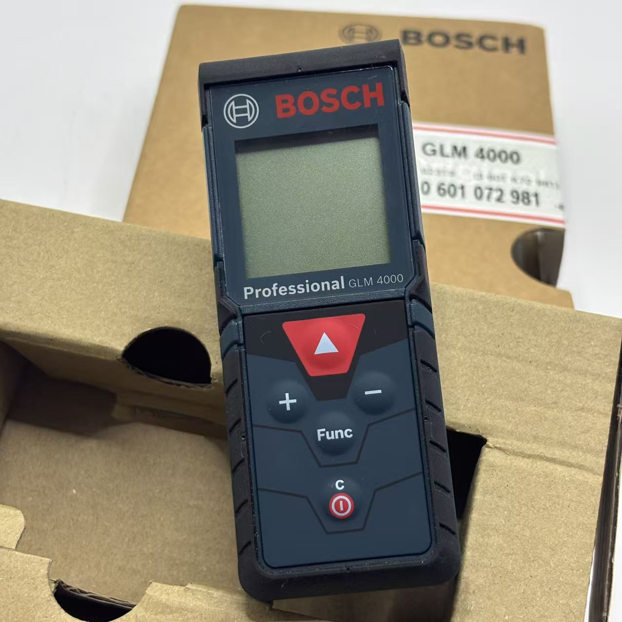 ボッシュ GLM 4000 レーザー距離計 デジタルメジャー - Test Instruments のレビューと価格